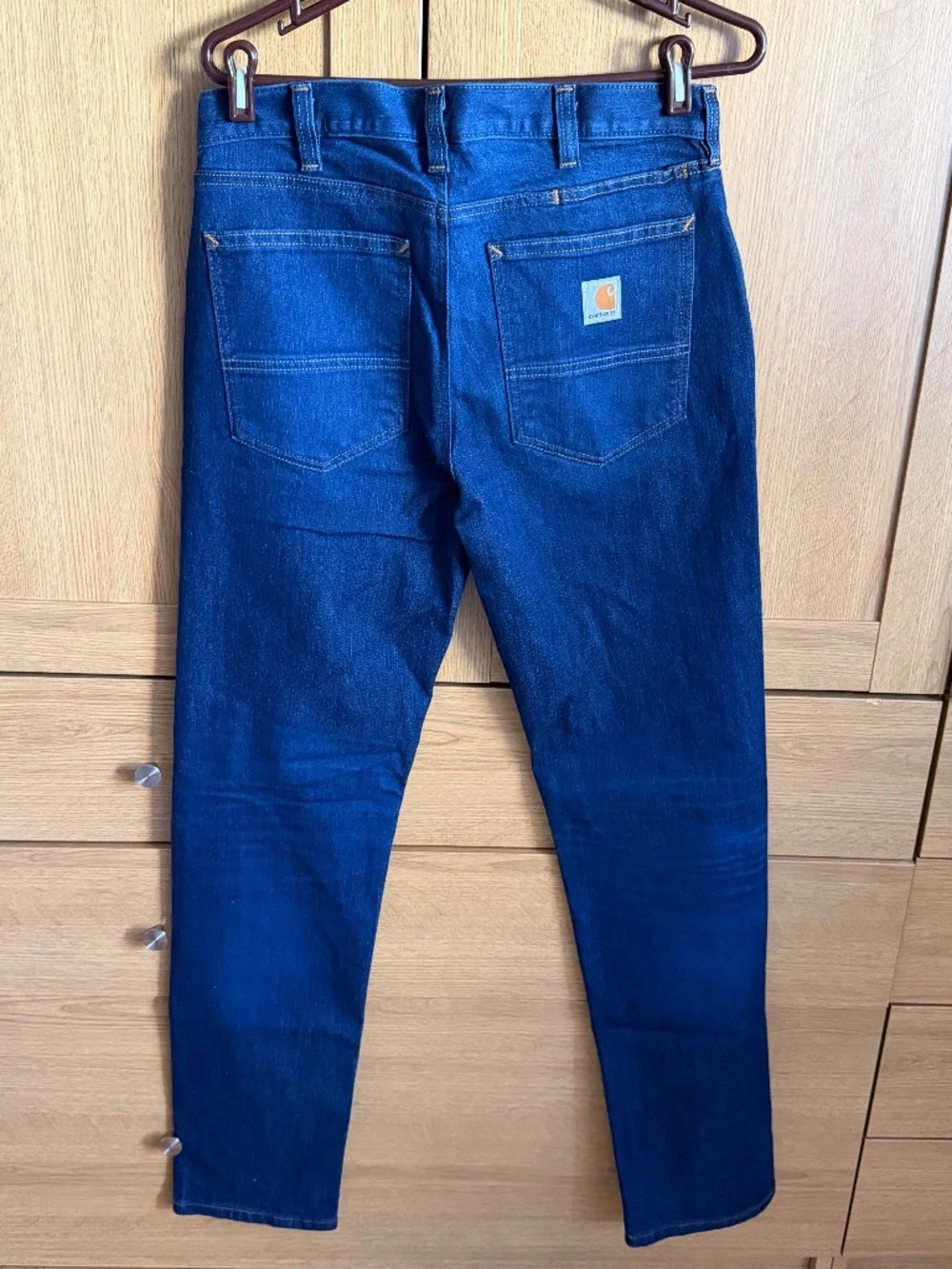 Carhartt Men's Blue Denim Straight Fit Jeans Regular Fit Medium Wash Size 32/34